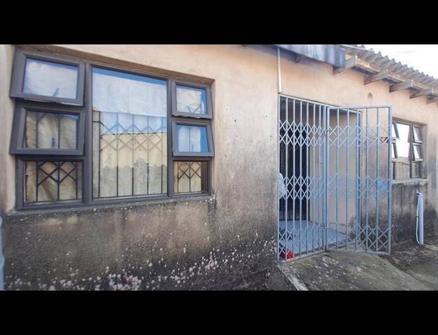 2 BEDROOM PROPERTY TO RENT IN UMLAZI J